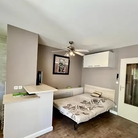 Apartment 4 Personnes Avec Piscine Proche